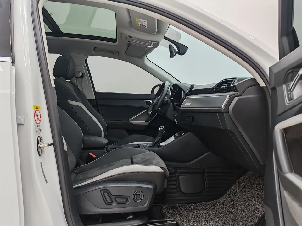 Audi Q3 Audi Q3 2022 35 TFSI Stylish Dynamic 2022 — thumbnail 3