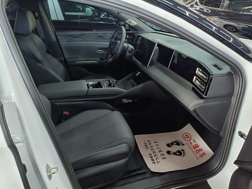 BYD Qin L DM Qin L DM 2024 DM-i 80KM Beyond 2025 — thumbnail 5