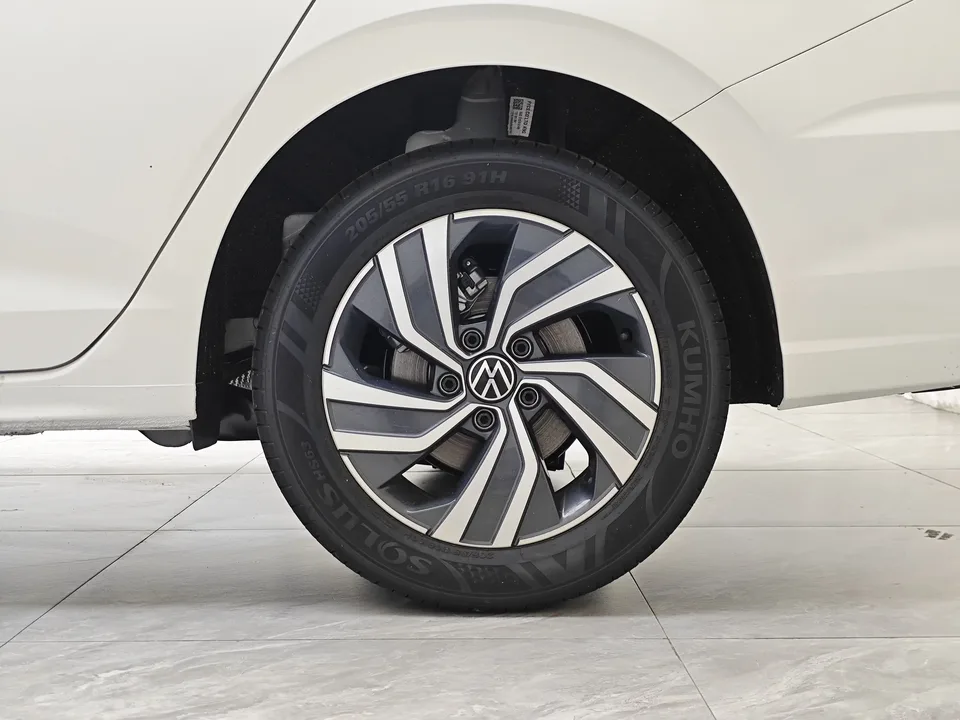 Volkswagen Bora Bora 2026 200TSI DSG Joyride Navigation Edition 2026 — миниатюра 3