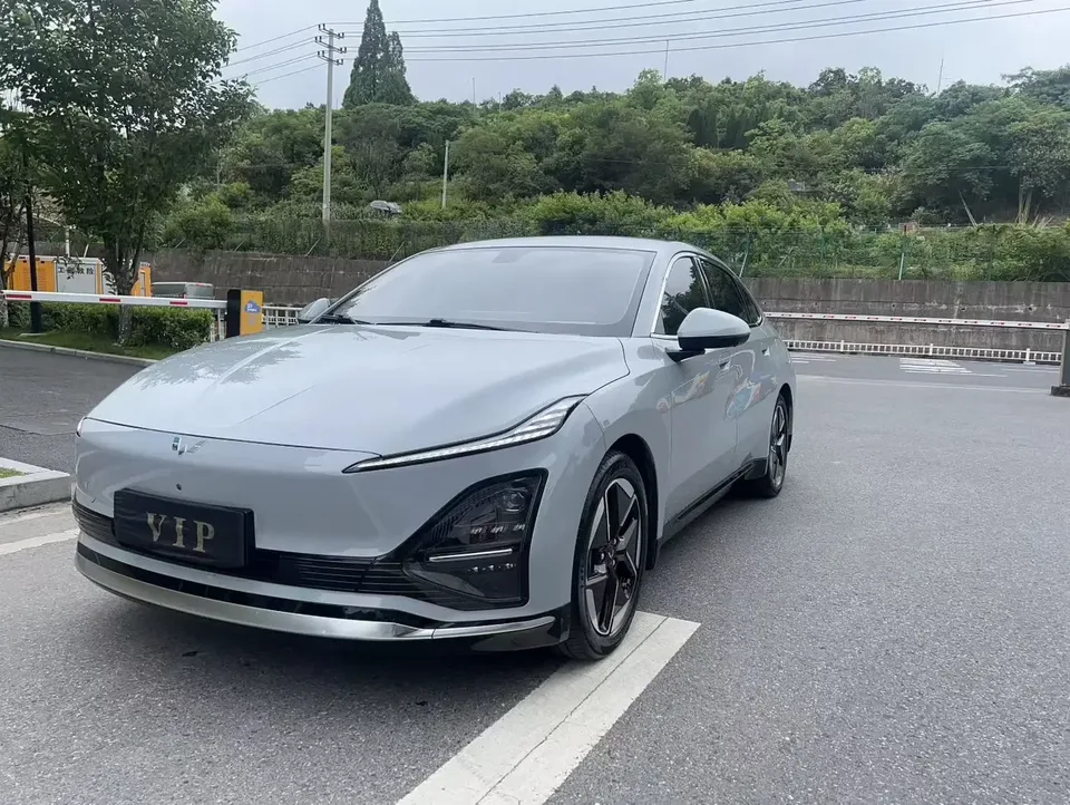 Wuling Starlight EV Wuling Starlight EV 2024 Co-creation version 510 advanced version 2024 — photo 1, buy with delivery to Moscow