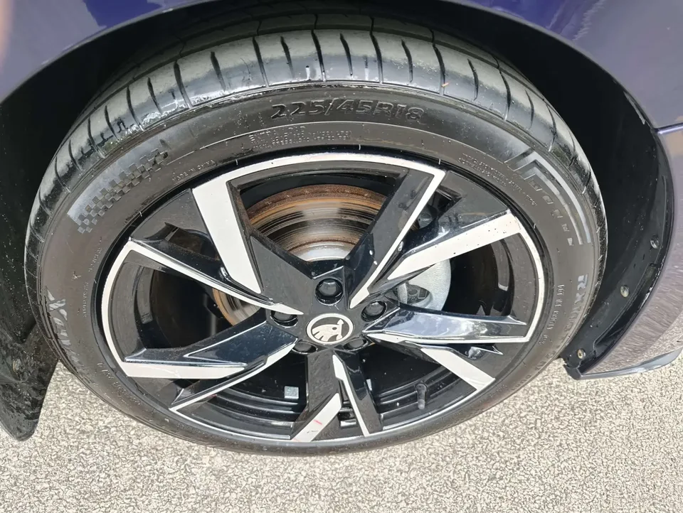 Skoda Octavia Octavia 2021 PRO TSI280 DSG Ultimate 2022 — thumbnail 4