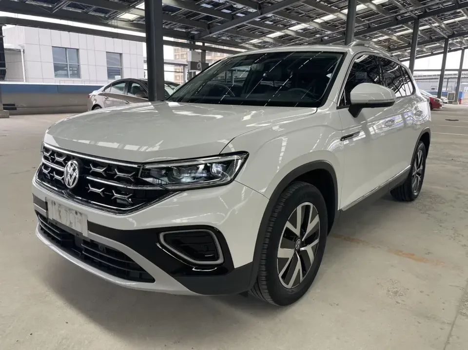 Volkswagen Tayron Tanyue 2023 280TSI 2WD Luxury Plus Advanced Edition 2022 — photo 1, buy with delivery to Moscow