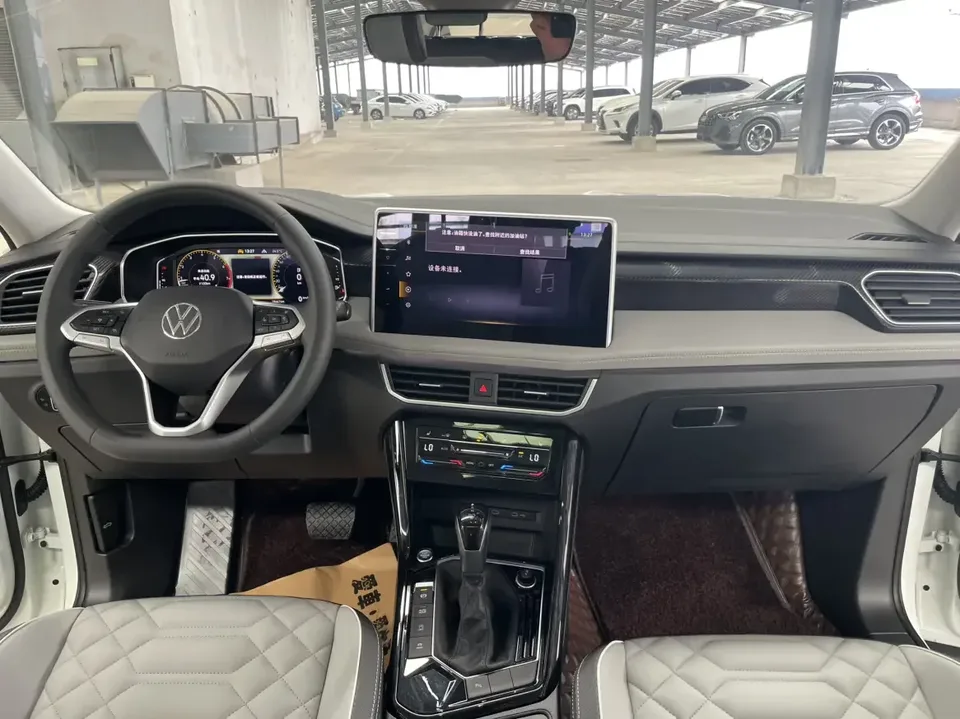 Volkswagen Tayron Tanyue 2023 280TSI 2WD Luxury Plus Advanced Edition 2023 — миниатюра 4
