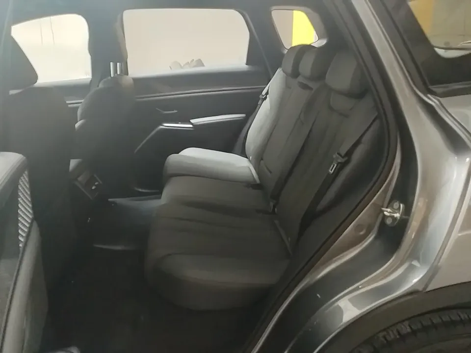 BYD Song Pro DM Song Pro DM 2025 Second generation intelligent driving version DM-i 75KM leading model 2025 — thumbnail 3