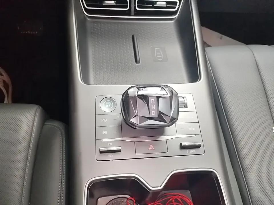 BYD Song Pro DM Song Pro DM 2025 Second generation intelligent driving version DM-i 75KM leading model 2025 — thumbnail 4