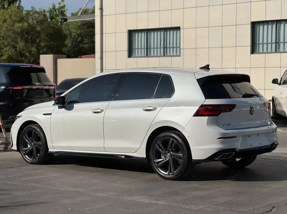 Volkswagen Golf golf 2023 280TSI DSG R-Line Lite 2023 — миниатюра 4