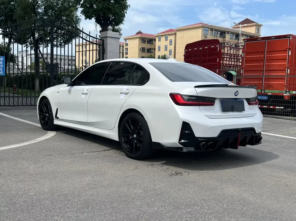BMW 3 Series BMW 3 Series 2023 320Li M Sport Package 2022 — thumbnail 4