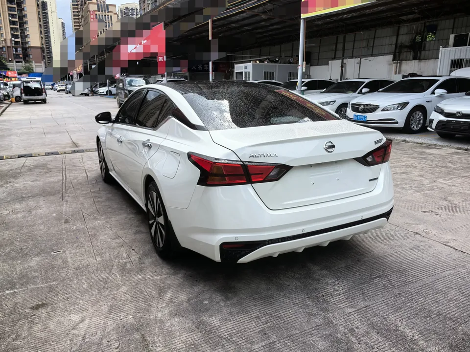 Nissan Altima Sound of nature 2021 2.0L XL Comfort Edition 2022 — thumbnail 4
