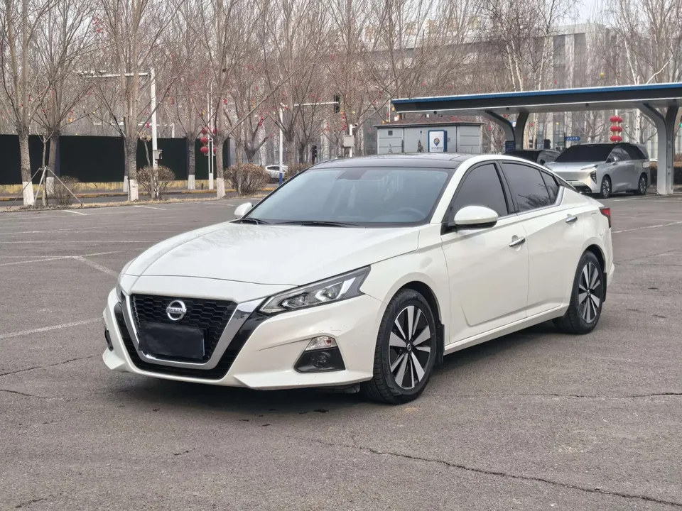Nissan Altima Sound of nature 2021 2.0L XL Comfort Edition 2022 — фото 1, купить с доставкой в Москву