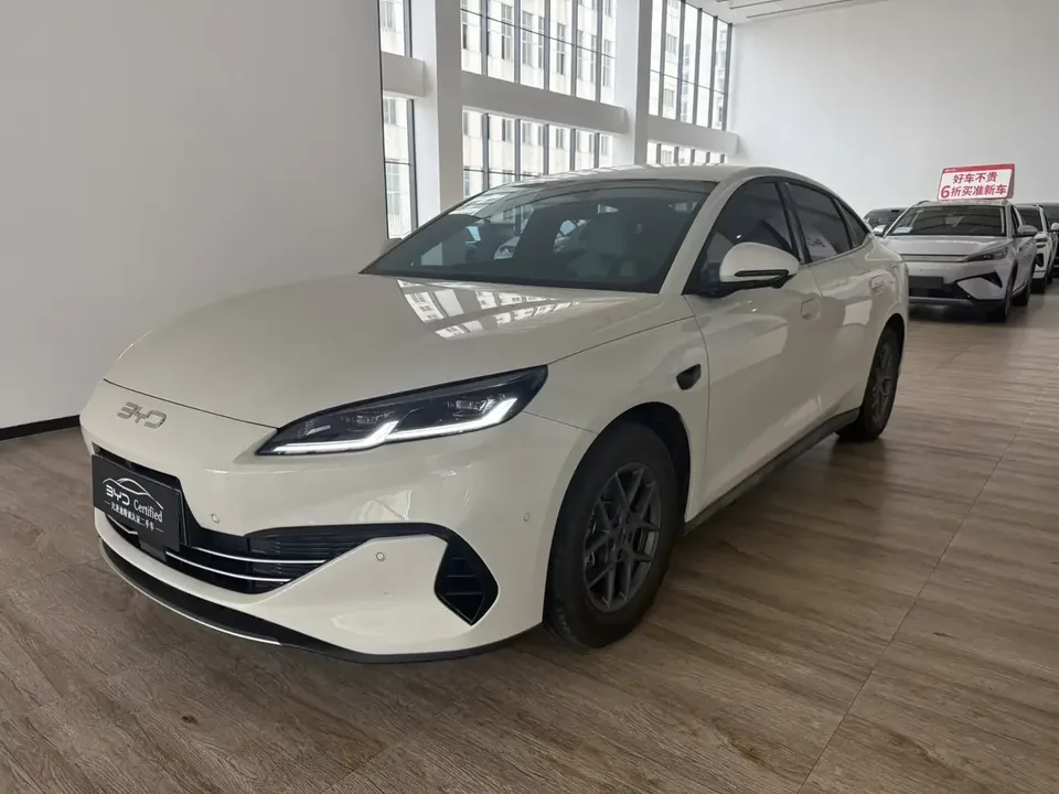 BYD Seal 06DM Seal 06DM 2025 DM-i 80KM Deluxe Smart Driving Edition 2025 — photo 1, buy with delivery to Moscow