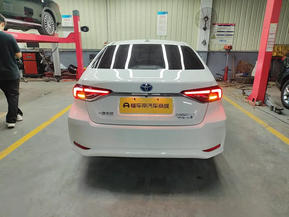 Toyota Corolla Corolla 2023 Intelligent Electric Hybrid Dual Engine 1.8L E-CVT Elite Edition 2024 — thumbnail 2