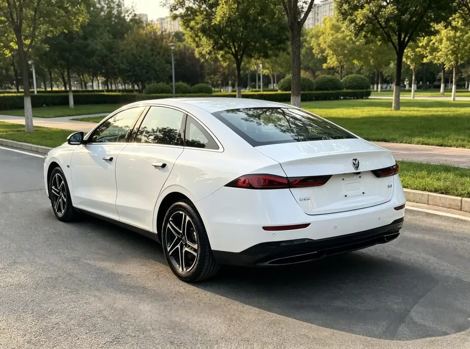 Roewe D7 EV Roewe D7 EV 2023 510 rear-wheel drive flagship version 2024 — thumbnail 4