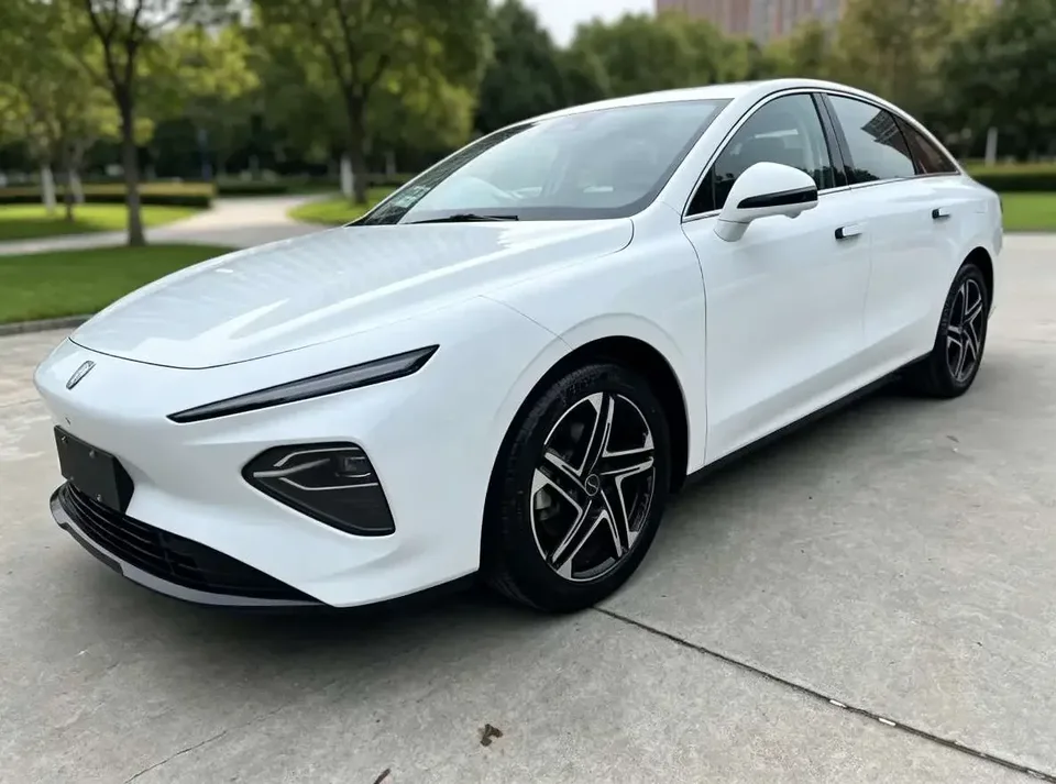Roewe D7 EV Roewe D7 EV 2023 510 rear-wheel drive flagship version 2024 — photo 1, buy with delivery to Moscow