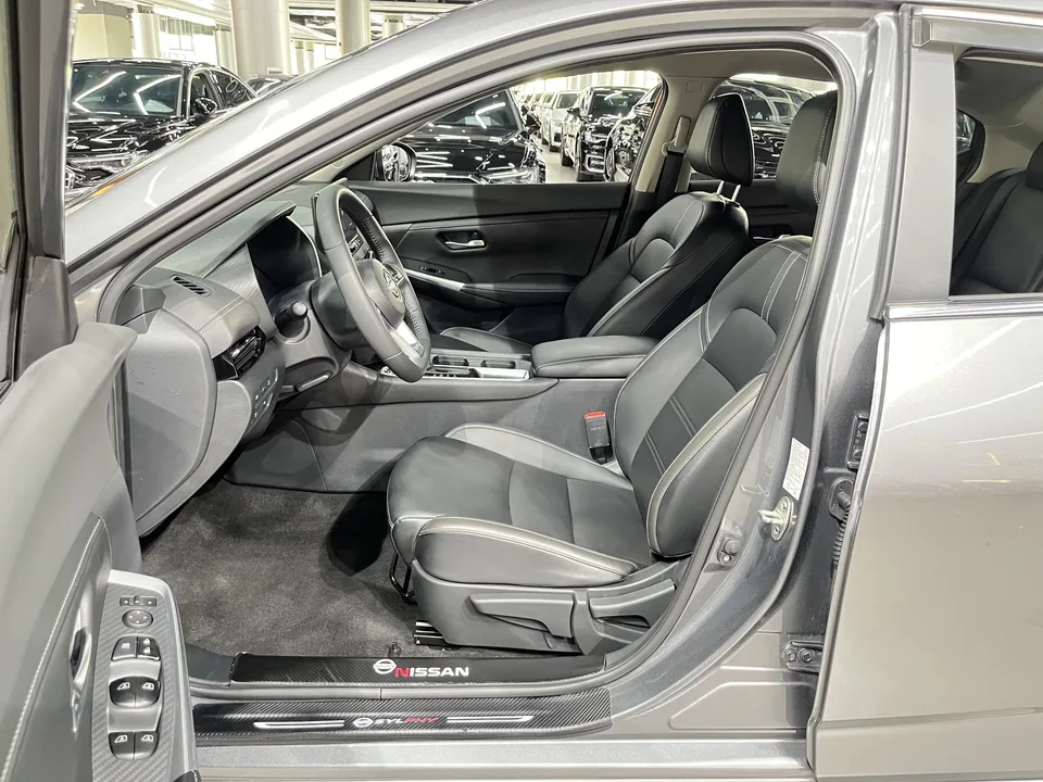 Nissan Sylphy Sylphy 2023 1.6L CVT Enjoy Edition 2024 — миниатюра 5