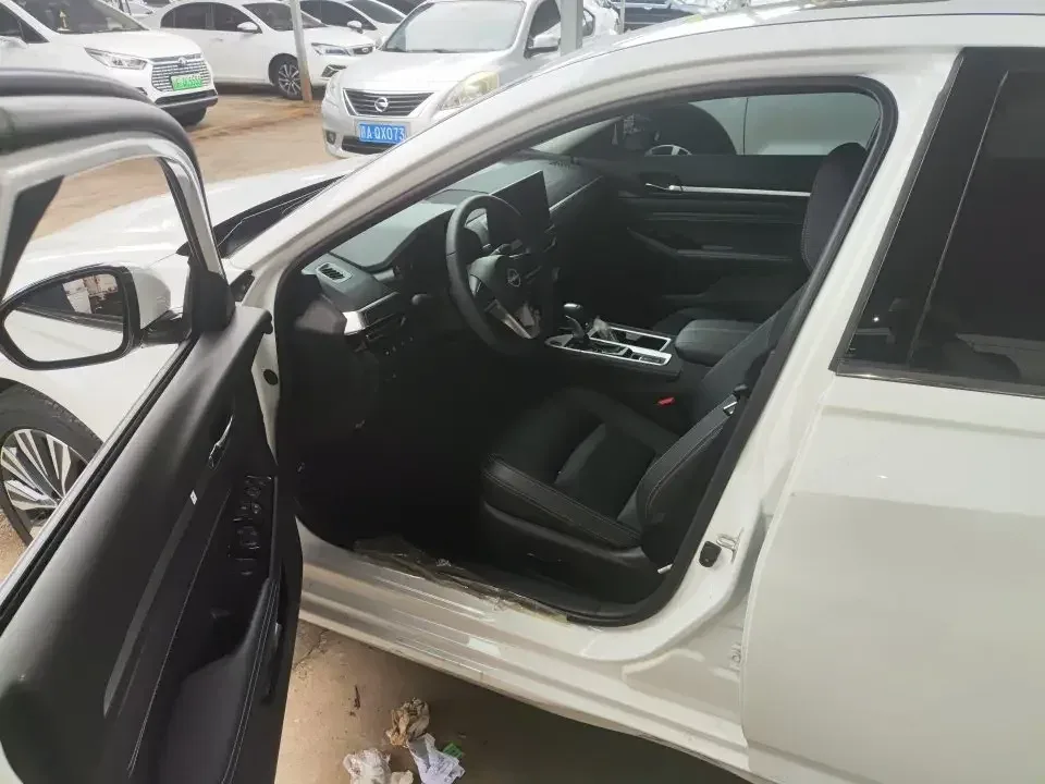 Nissan Altima Sound of nature 2024 2.0L XE True Edition 2025 — thumbnail 5