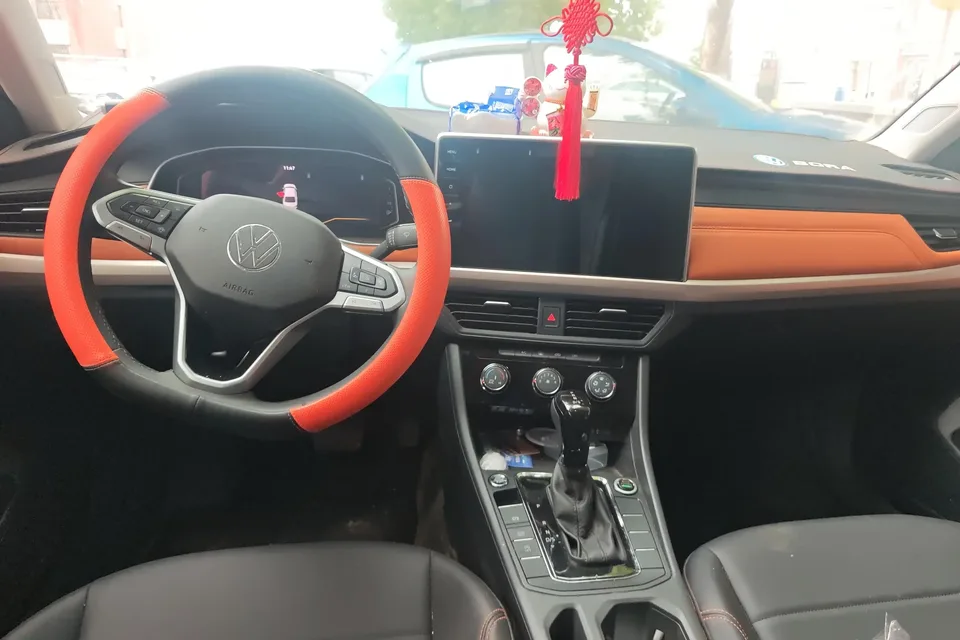 Volkswagen Bora Bora 2025 200TSI DSG Joy Travel PRO Edition 2025 — thumbnail 4