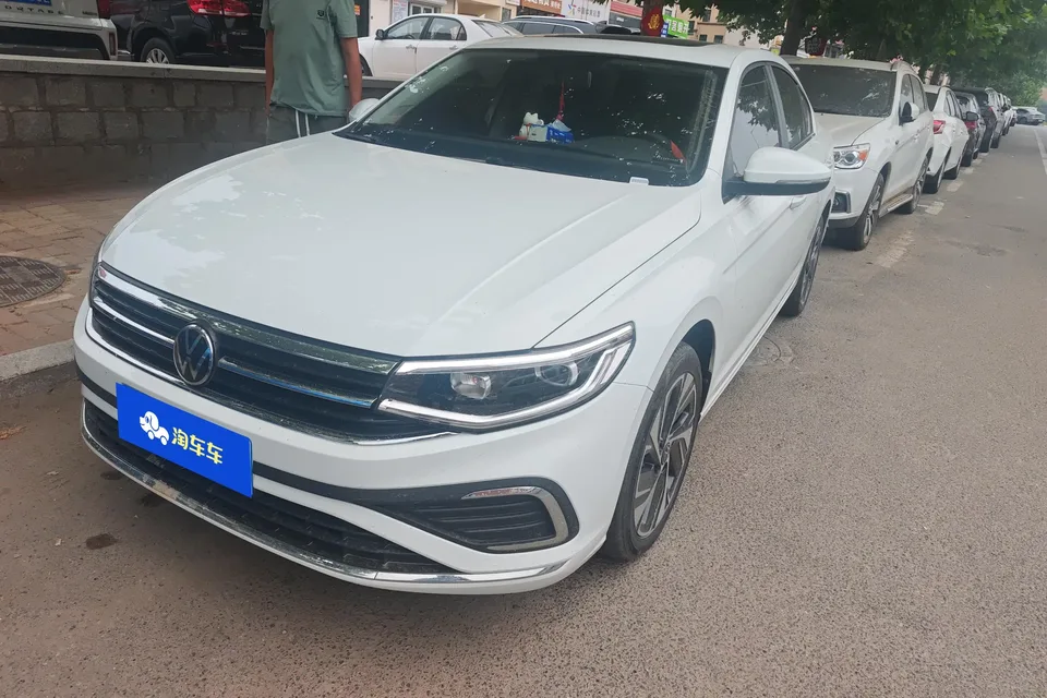 Volkswagen Bora Bora 2025 200TSI DSG Joy Travel PRO Edition 2025 — photo 1, buy with delivery to Moscow