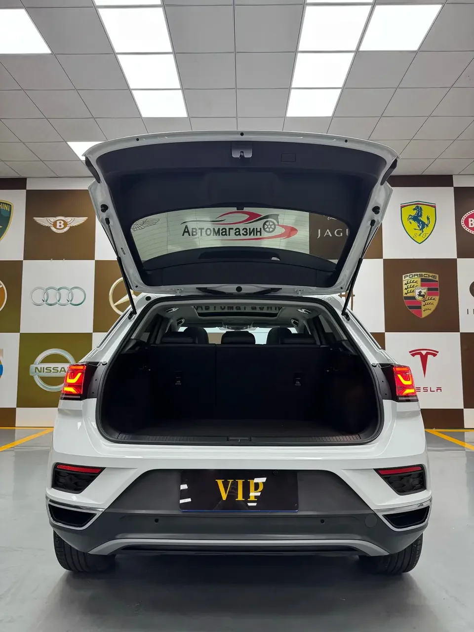 Volkswagen T-Roc TANG 2023 280TSI DSG Time Edition 2023 — thumbnail 2