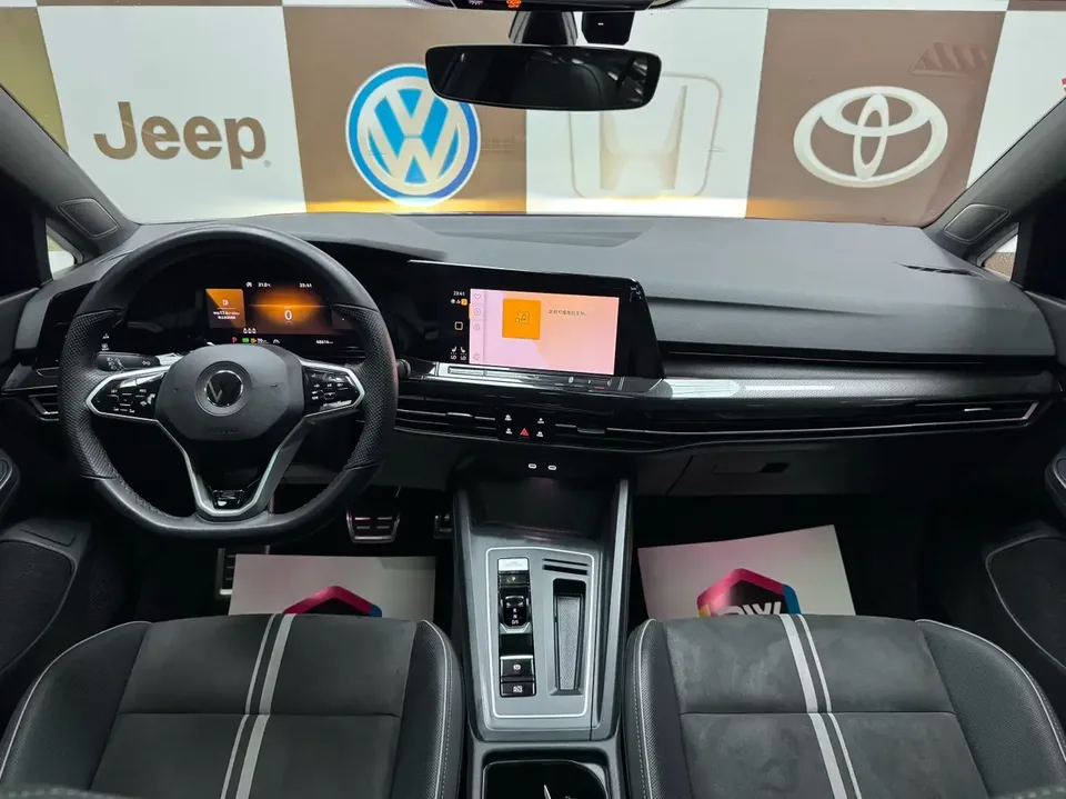 Volkswagen Golf golf 2021 280TSI DSG R-Line 2023 — thumbnail 4