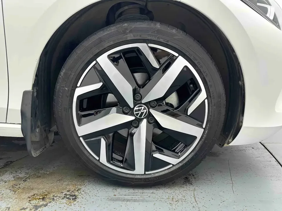 Volkswagen Lamando Lingdu 2023 Lingdu L 280TSI DSG Cool Edition 2023 — thumbnail 3
