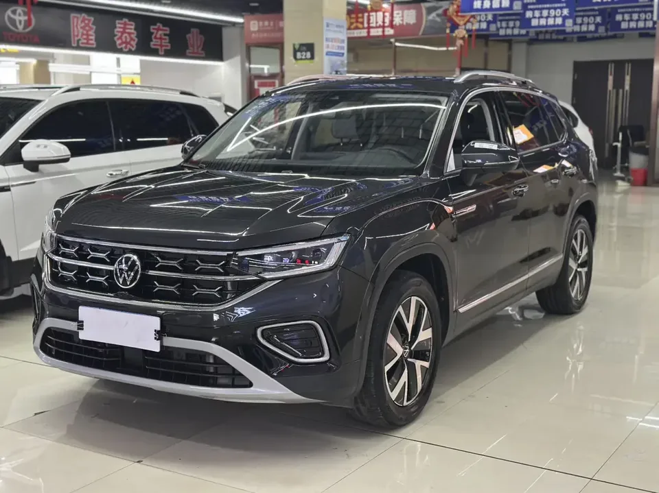 Volkswagen Tayron Tanyue 2023 280TSI 2WD Luxury Plus Advanced Edition 2022 — photo 1, buy with delivery to Moscow
