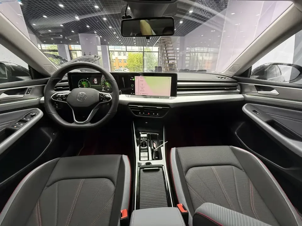 Volkswagen Lamando Lingdu 2022 Lingdu L 280TSI DSG Cool Edition 2022 — thumbnail 4