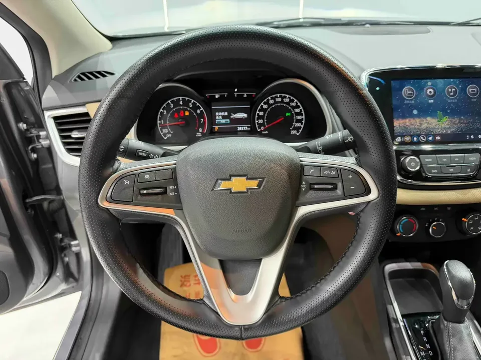 Chevrolet Monza Cruze 2022 320 Automatic Enjoy Sunroof Edition 2022 — thumbnail 5