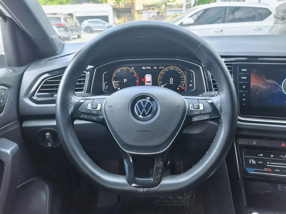 Volkswagen T-Roc TANG 2021 280TSI DSG 4WD Luxury Smart Edition 2022 — thumbnail 3