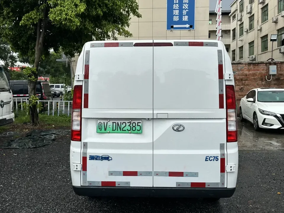 Ruichi EC75 Rich EC75 2024 Freight Intelligent Driving Supercharger Edition-Pioneer II 50.1kWh 2025 — thumbnail 2