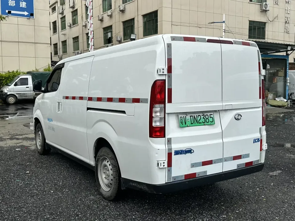Ruichi EC75 Rich EC75 2024 Freight Intelligent Driving Supercharger Edition-Pioneer II 50.1kWh 2025 — thumbnail 4