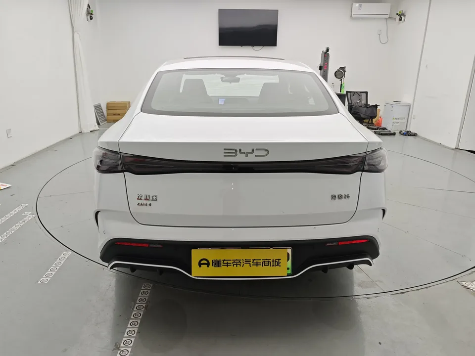 BYD Seal 06DM Seal 06DM 2024 DM-i 120KM Premium 2024 — миниатюра 2