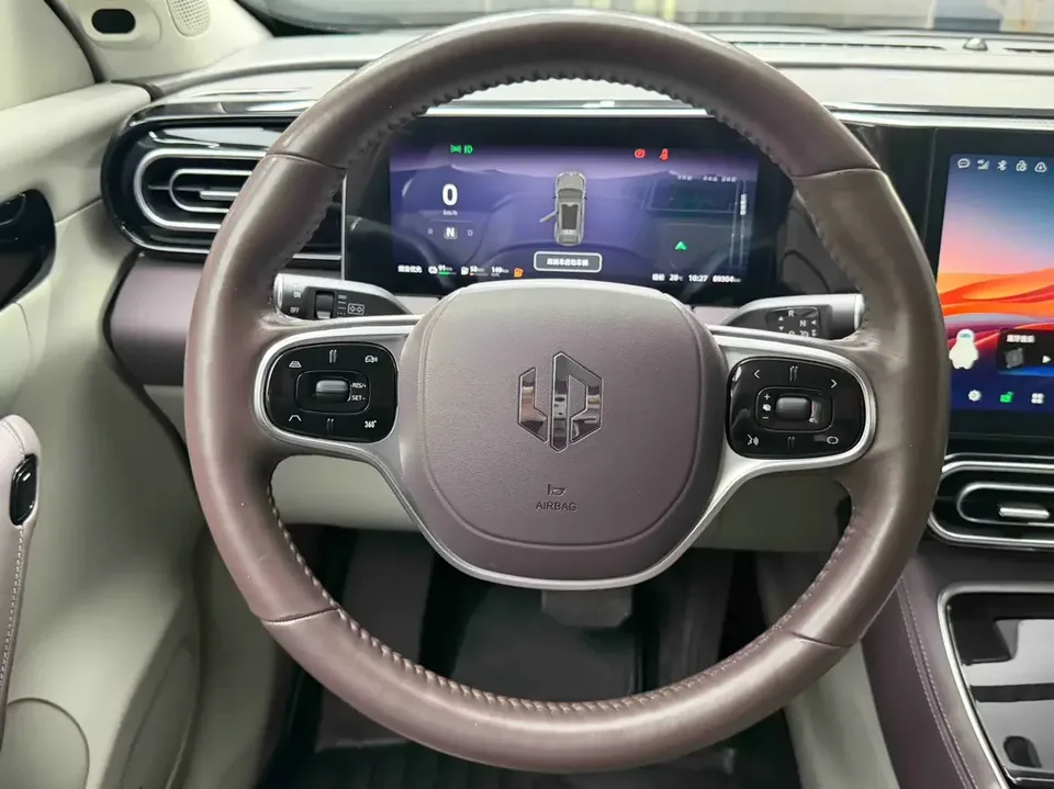 Leapmotor Zero running C11 Zero running C11 2023 Extended Range 180 Comfort Edition 2023 — thumbnail 4