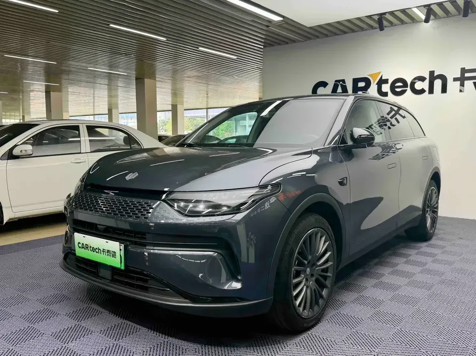Leapmotor Zero running C11 Zero running C11 2023 Extended Range 180 Comfort Edition 2023 — photo 1, buy with delivery to Moscow