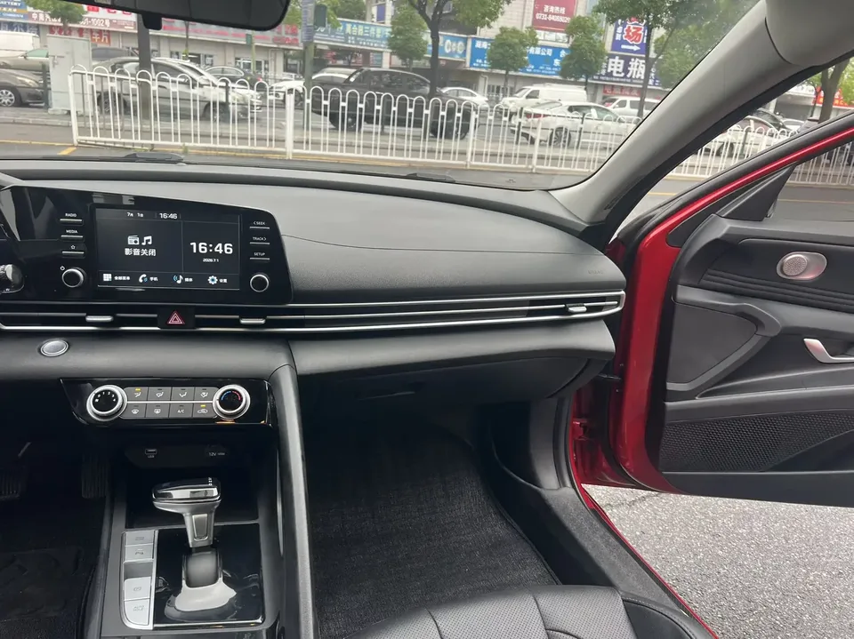 Hyundai Elantra Elantra 2023 1.5L CVT GLX Elite Edition 2023 — миниатюра 2