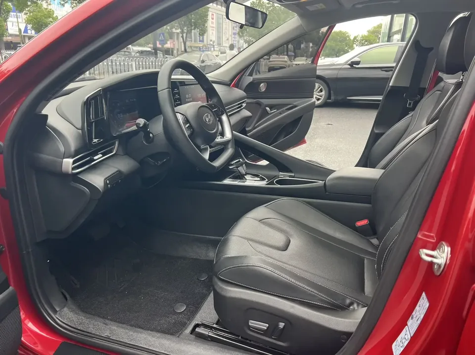 Hyundai Elantra Elantra 2023 1.5L CVT GLX Elite Edition 2023 — миниатюра 3