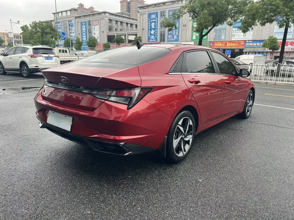 Hyundai Elantra Elantra 2023 1.5L CVT GLX Elite Edition 2023 — миниатюра 4