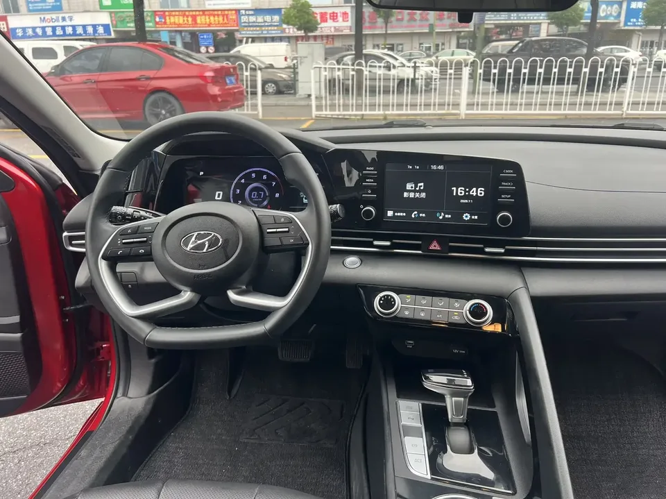 Hyundai Elantra Elantra 2023 1.5L CVT GLX Elite Edition 2023 — миниатюра 5