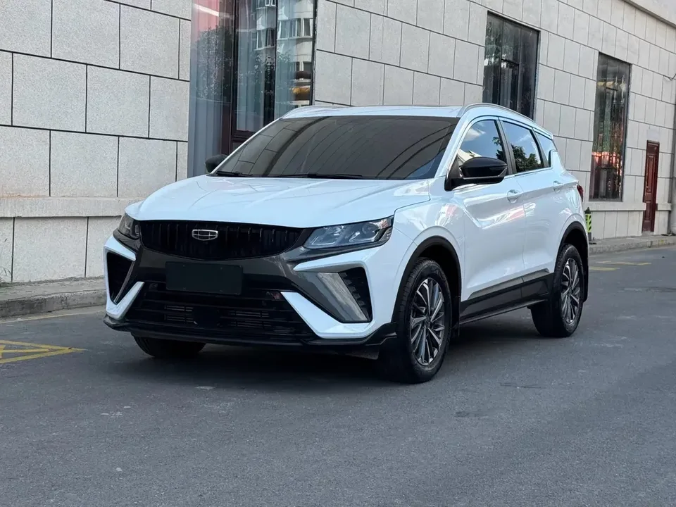 Geely Coolray SX11 Binyue 2023 1.4T Manual Gold Edition 2024 — photo 1, buy with delivery to Moscow