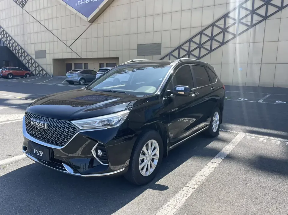Haval M6 Haval M6 2021 PLUS 1.5T Manual Luxury Smart Connection 2023 — photo 1, buy with delivery to Moscow