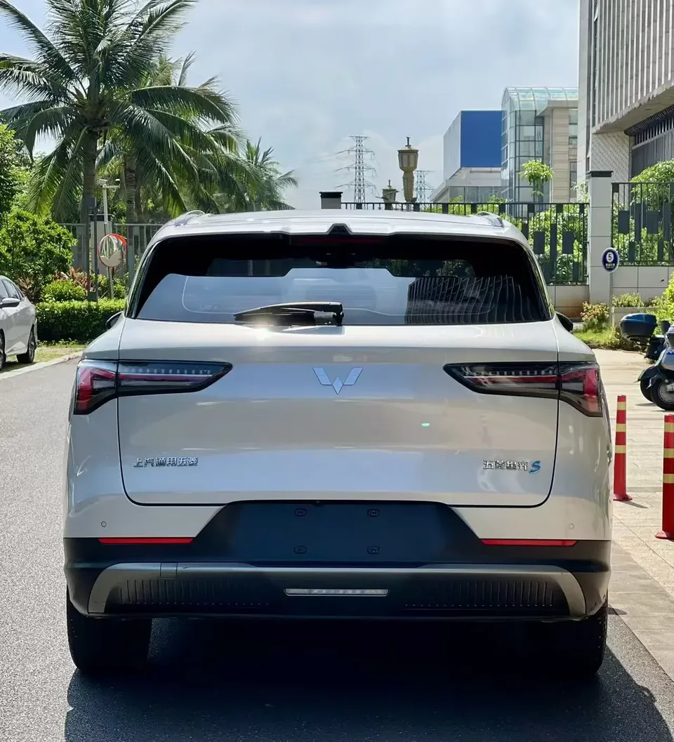 Wuling Starlight S EV Wuling Starlight S EV 2025 510KM Navigator 2024 — thumbnail 2