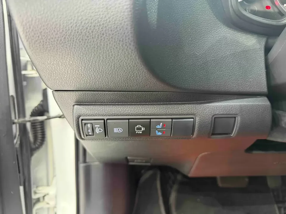 Toyota Levin Lei Ling 2022 185T CVT Deluxe Edition 2022 — thumbnail 5