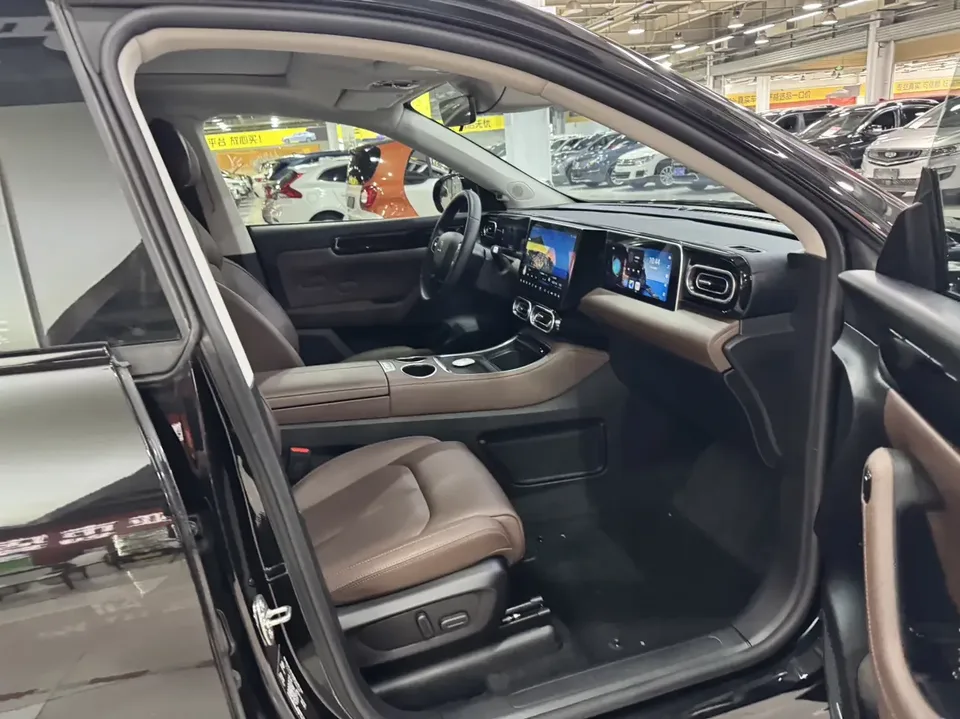 Leapmotor Zero running C11 Zero running C11 2023 Extended Range 180 Comfort Edition 2023 — thumbnail 3