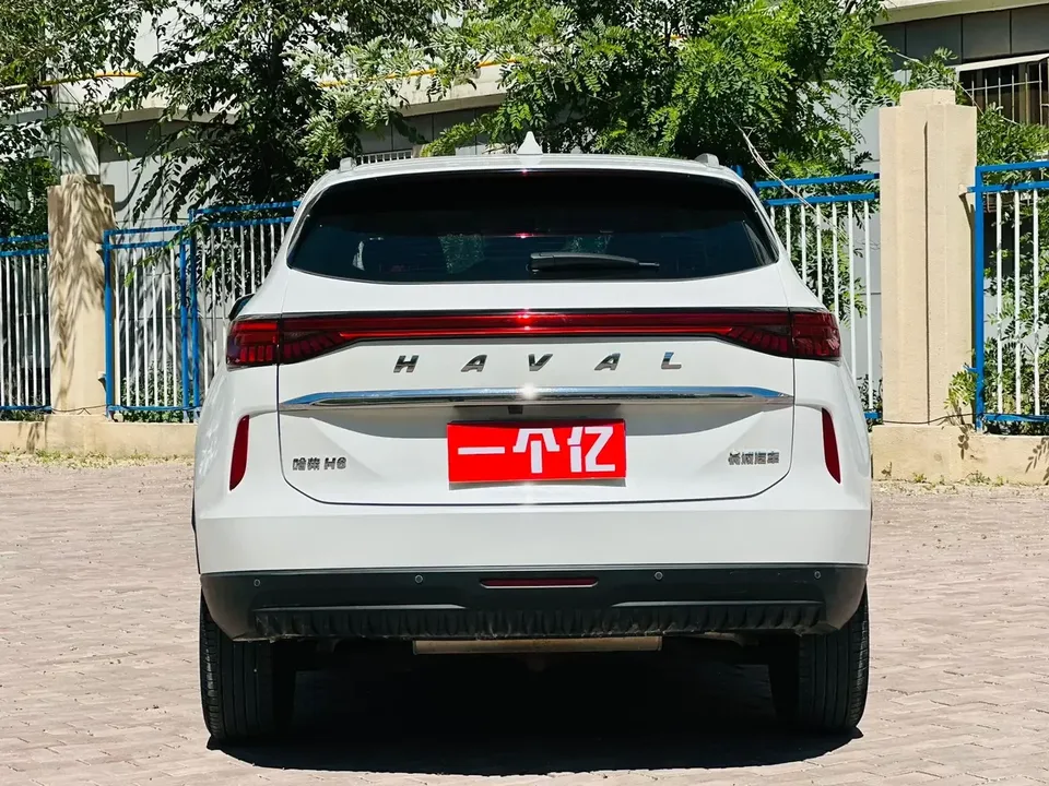 Haval H6 Haval H6 2022 The third generation 1.5T automatic two-wheel drive Max 2023 — thumbnail 2