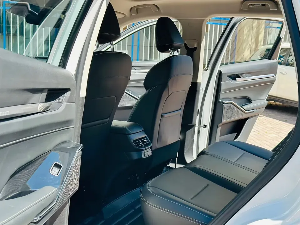 Haval H6 Haval H6 2022 The third generation 1.5T automatic two-wheel drive Max 2023 — thumbnail 3