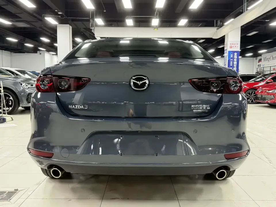 Mazda Axela Mazda3 Angkesela 2022 2.0L Automatic Elegant Edition 2023 — thumbnail 2