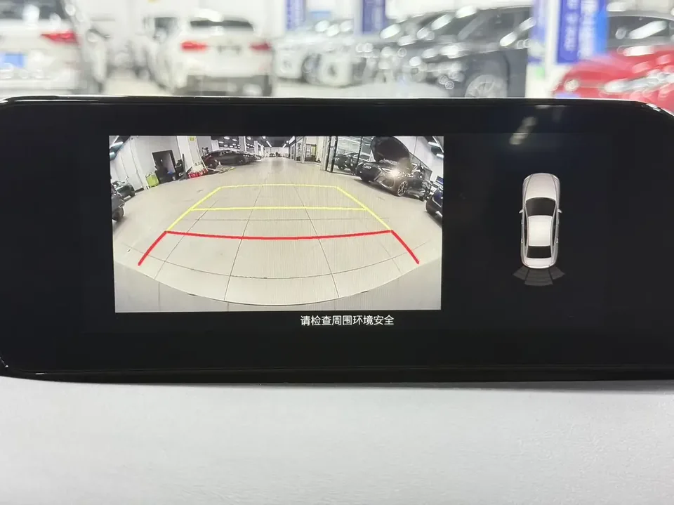 Mazda Axela Mazda3 Angkesela 2022 2.0L Automatic Elegant Edition 2023 — thumbnail 3