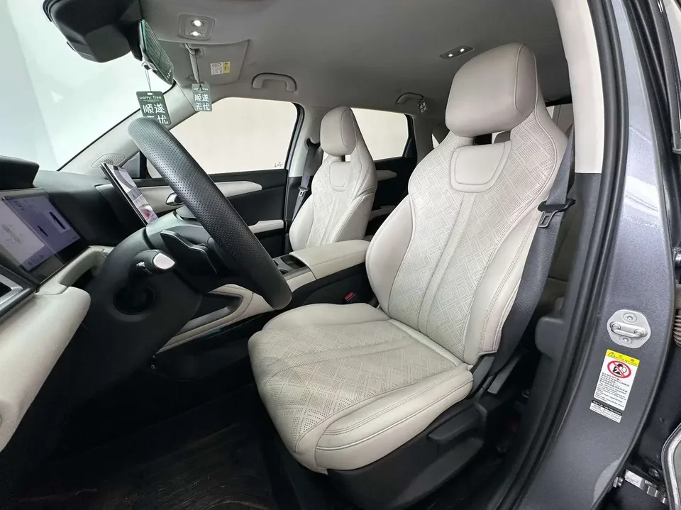 BYD Yuan Up Yuan UP 2025 Smart Driving Edition 401KM Vitality Edition 2025 — thumbnail 4