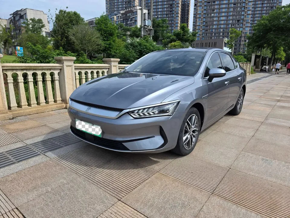 BYD Qin PLUS EV Qin PLUS EV 2021 400KM Luxury 2022 — photo 1, buy with delivery to Moscow