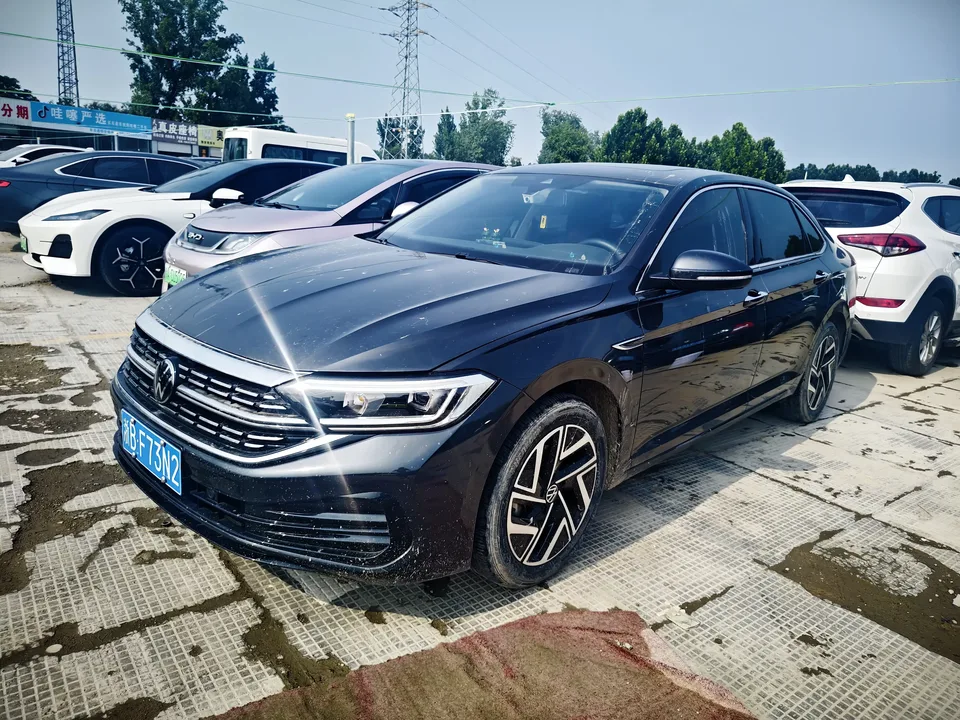 Volkswagen Sagitar Sagitar 2024 300TSI DSG Flying Edition 2024 — photo 1, buy with delivery to Moscow