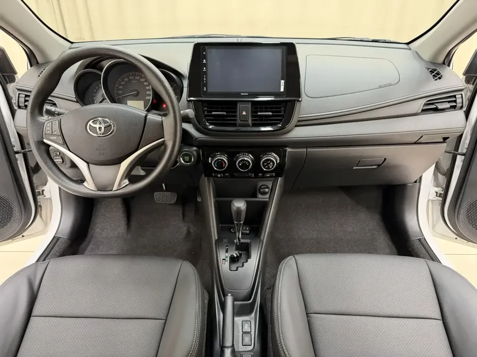 Toyota Vios Vios 2022 1.5L CVT 20th Anniversary Edition 2023 — миниатюра 4